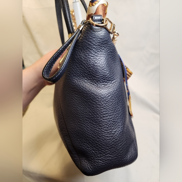 Coach Kelsey Satchel Navy Pebbled Leather - Picture 6 of 12